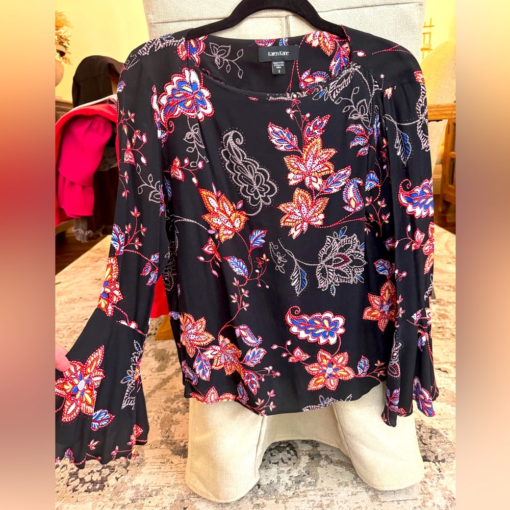 Karen Kane blouse size small
